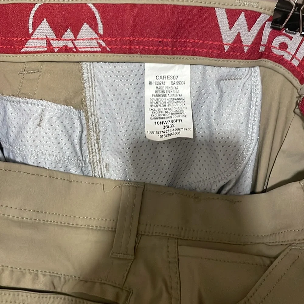 Wrangler stretch hiking pants 36x32 bad seam - Picture 3 of 3